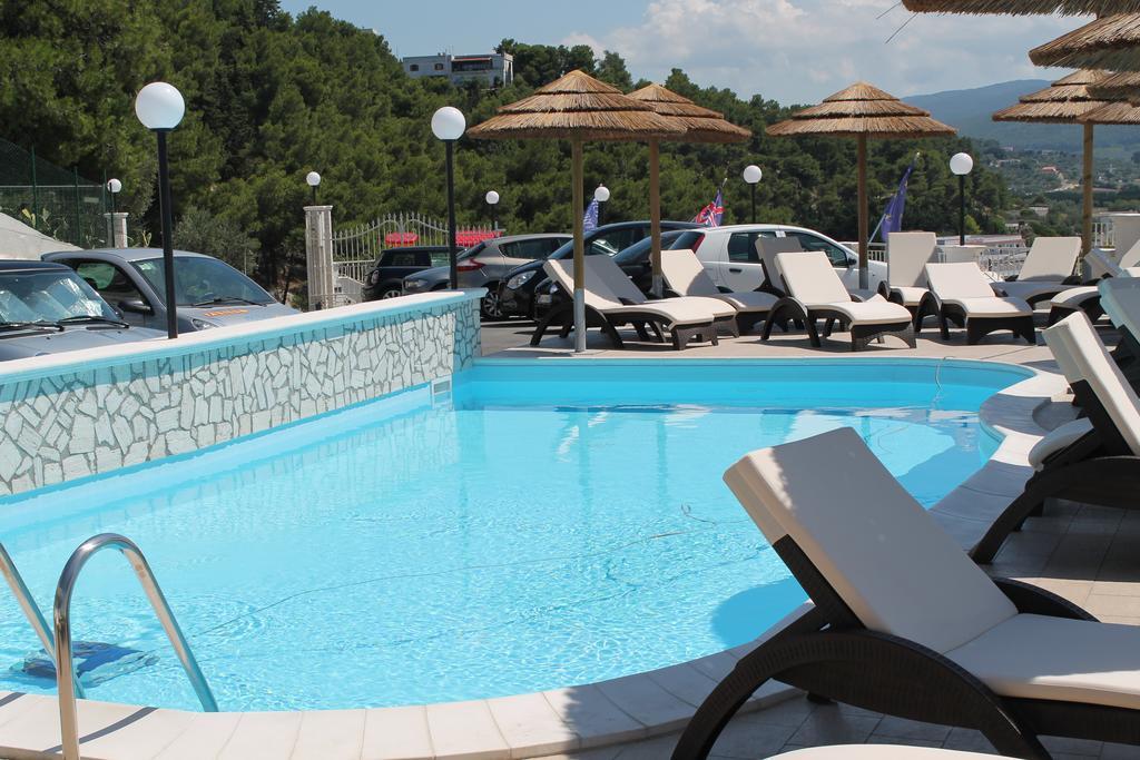 Hotel Incanto Пескичи Экстерьер фото